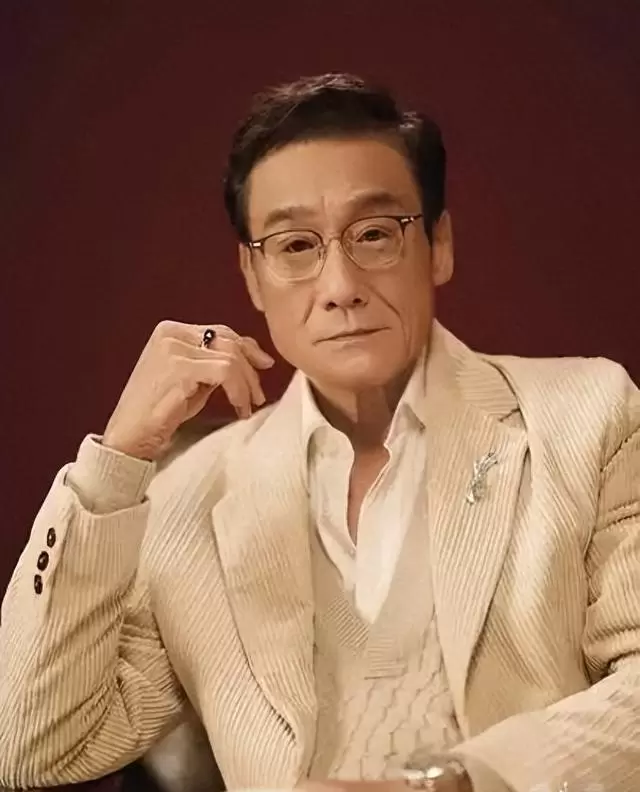 梁家辉第五次获金像奖影帝,廖子妤凭《像我这样的爱情》摘影后 | 情报图 梁家辉第五次获金像奖影帝,廖子妤凭《像我这样的爱情》摘影后 | 情报图