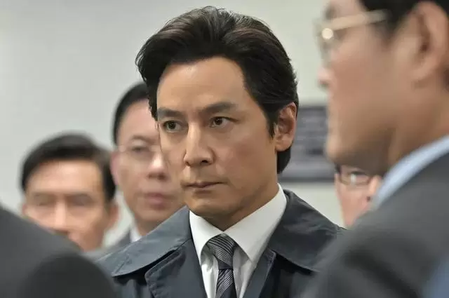 《森中有林》撤出五一档改映5月23日，陈思诚《10间敢死队》硬刚《寒战1994》 | 资讯配图