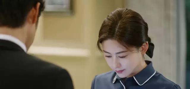 许蜜语携子归国首场戏引爆观众情绪，纪封机场泪崩成剧集高光时刻 | 情报图