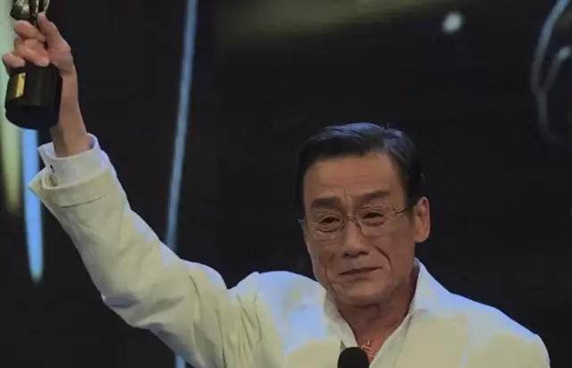 梁家辉第五次摘得金像奖影帝，廖子妤凭《像我这样的爱情》首封影后 | 情报图