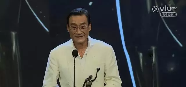 廖子妤凭《像我这样的爱情》获第44届香港电影金像奖最佳女主角 | 资讯配图