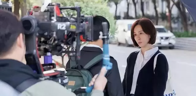 文颂娴时隔20年重返TVB出演《下流上車族》获女配角提名 | 现场图