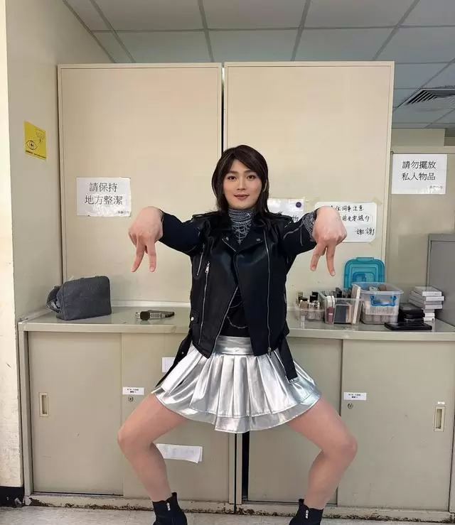 周嘉洛三度致歉后出演《正义女神》法官郑官 | 现场图