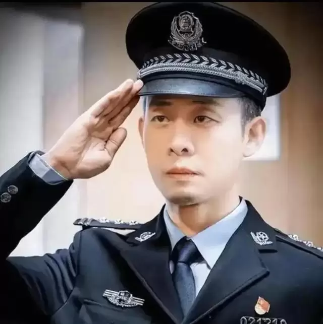 张译郭京飞于和伟新剧同日登陆北京江苏卫视 | 资讯配图