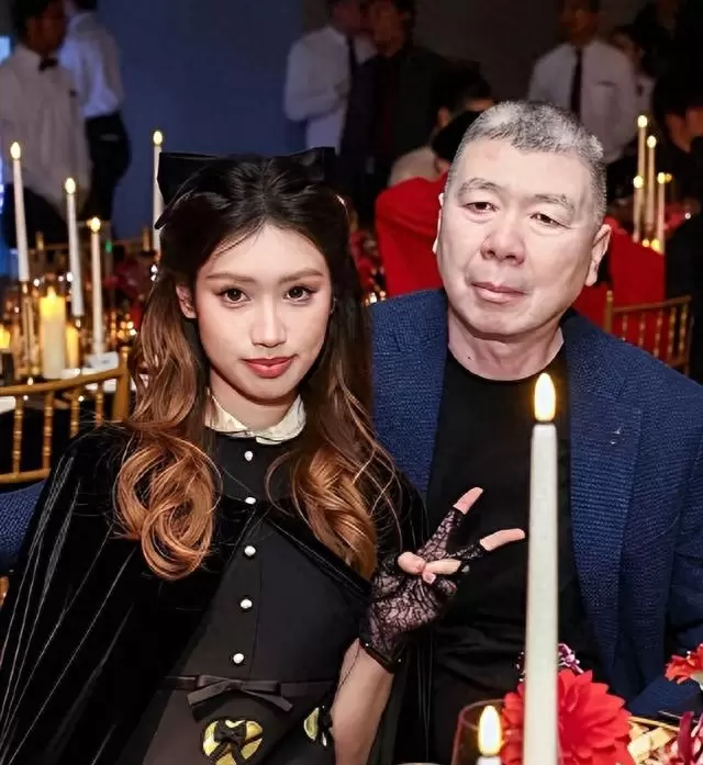 徐朵短片《妈的女儿》获北电学生共鸣,冯小刚支持其长片开发 | 情报图 徐朵短片《妈的女儿》获北电学生共鸣,冯小刚支持其长片开发 | 情报图