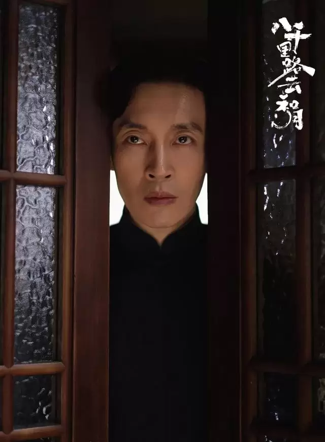 曹磊演鲁迅爆热搜后接演河童房东，三重角色反差引观众震惊 | 资讯配图