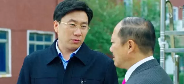 《乡村爱情19》转场海南拍摄，象牙山村委会签约花梨木合作 | 情报图